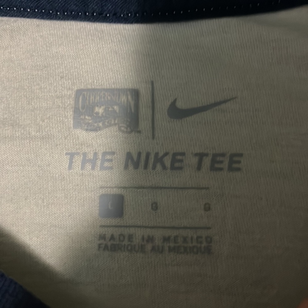 Nike - Picture 2 of 2